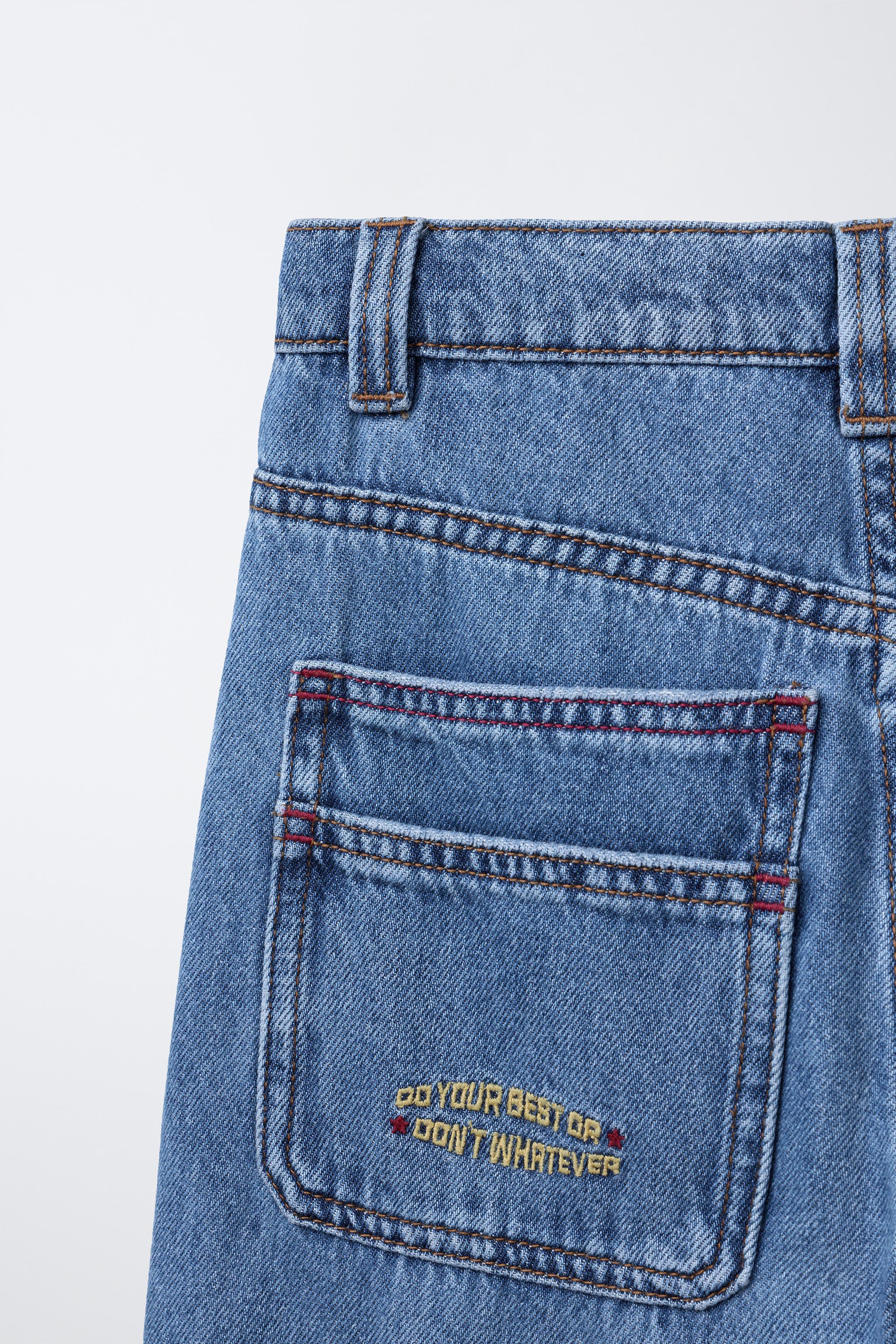 EMBROIDERED BAGGY JEANS